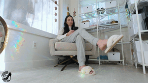 stellalibertyvideos.com - White Slipper Dangling Ignore thumbnail